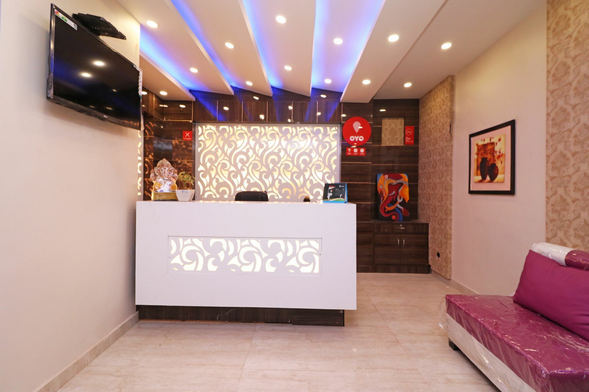 Oyo 11593 Hotel Aman Guest House Ню Делхи Екстериор снимка